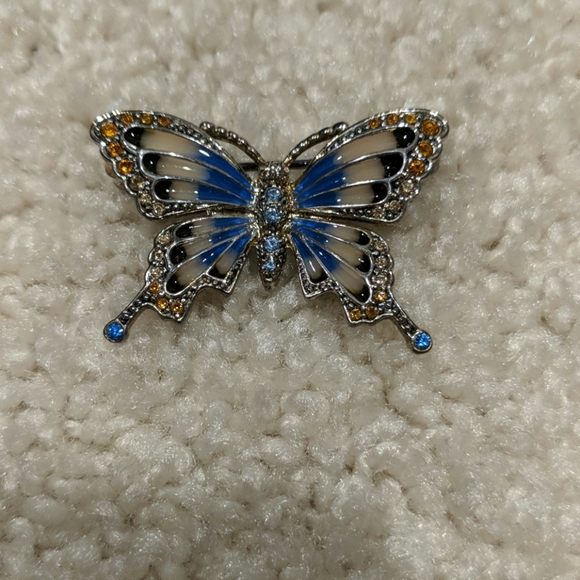 Monet Jewelry - Monet butterfly pin